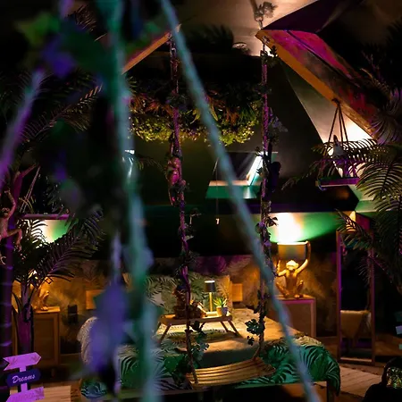 Dynasty Jungle Jacuzzi * Holtzheim