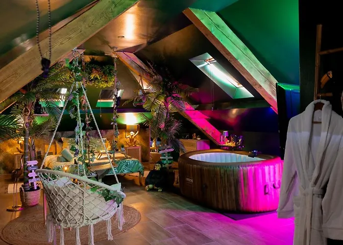 Dynasty Jungle Jacuzzi